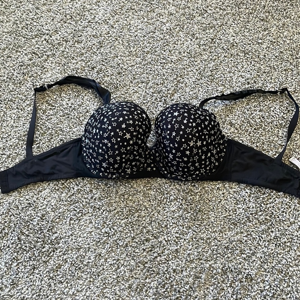 Victoria’s Secret Dream Angels bra star pattern in 34DDD